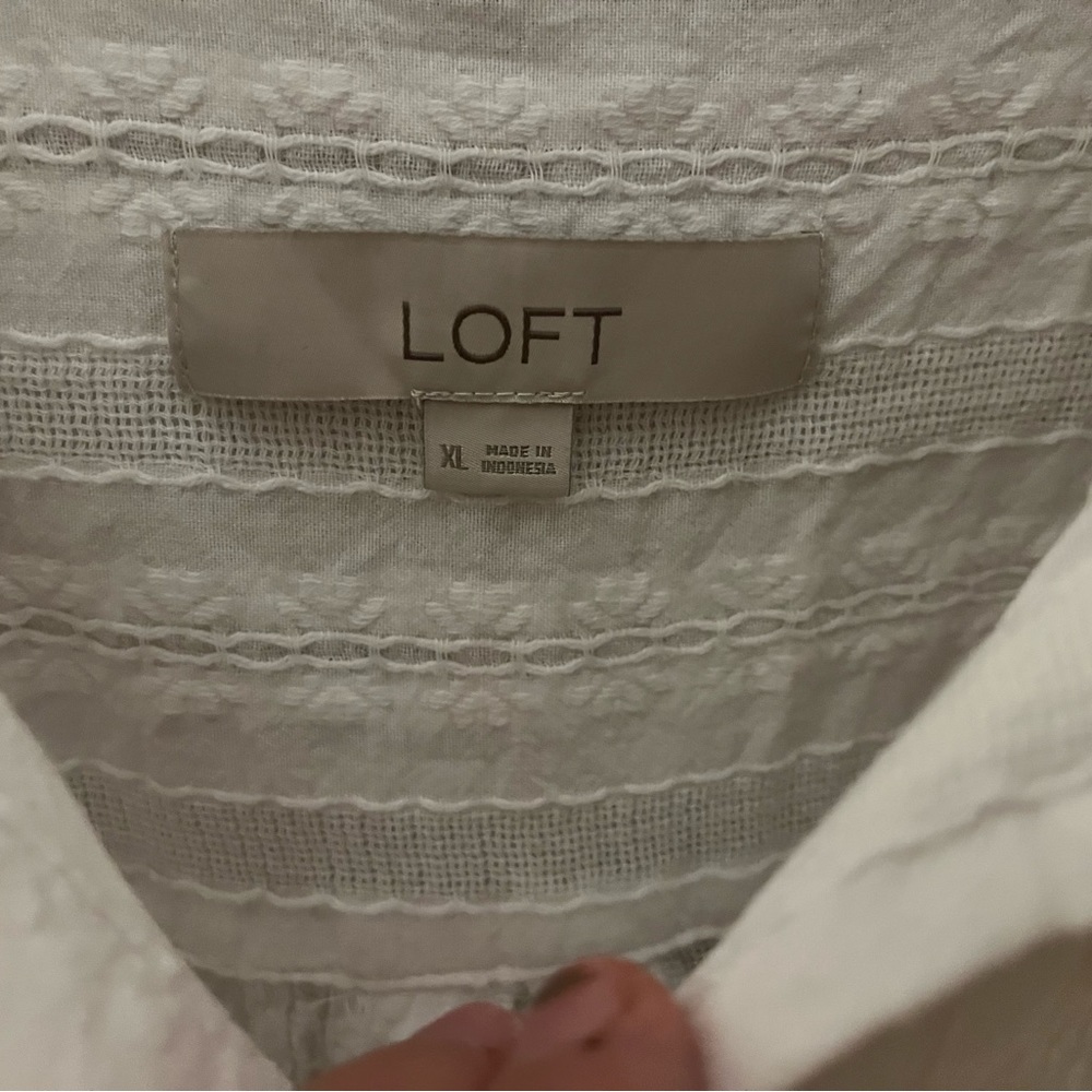 Loft white button down with pattern - Picture 2 of 6